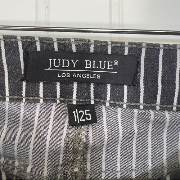 Judy Blue® Ultra High Rise Super Flare Jean 25 - Picture 13 of 16